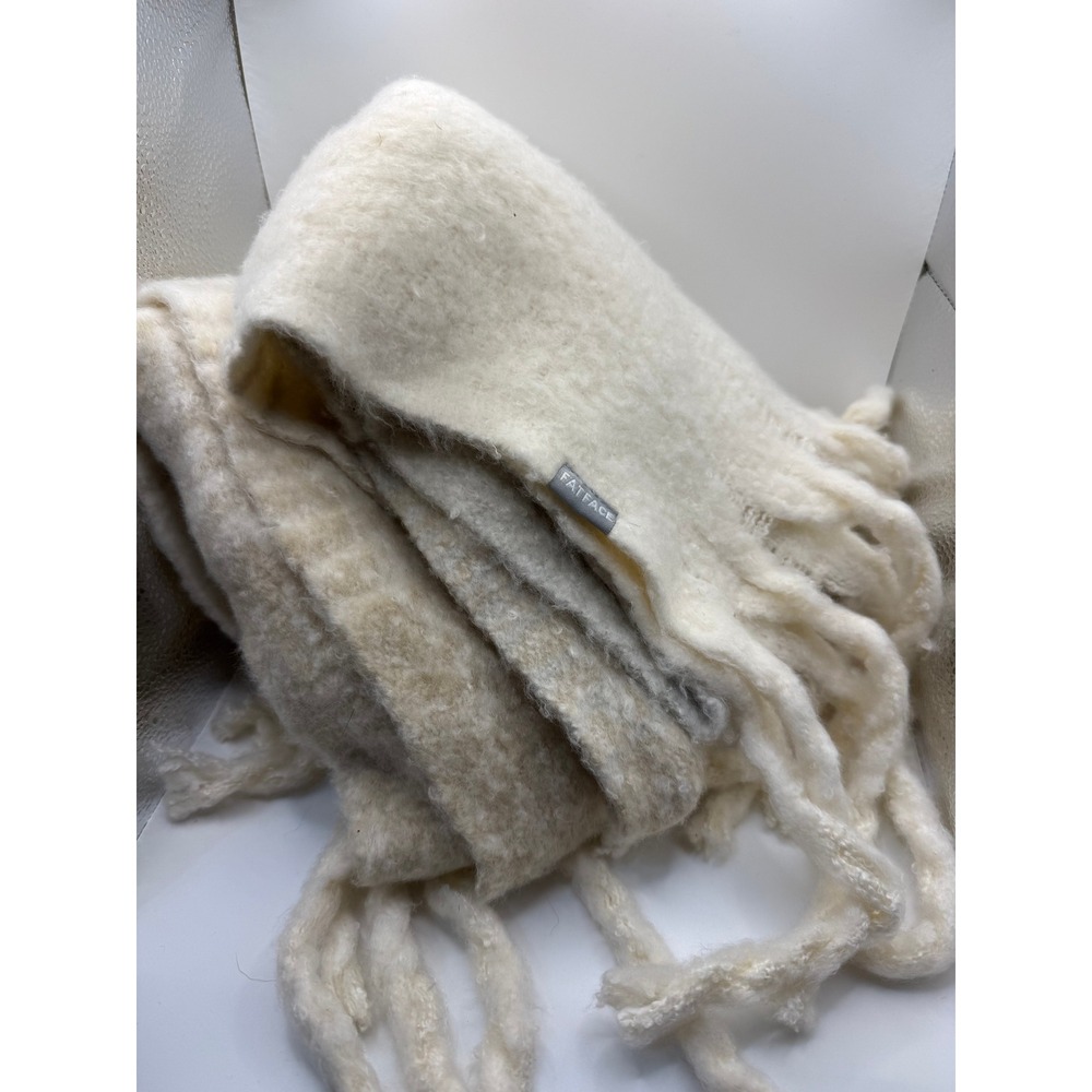 FatFace Cream Beige Chunky Knit Oversized Scarf Tassel Fringe Neutral Winter